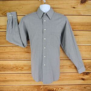 Van Heusen Dress Shirt Wrinkle Free Mens Size M 15.5 Gray Broadcloth Long Sleeve